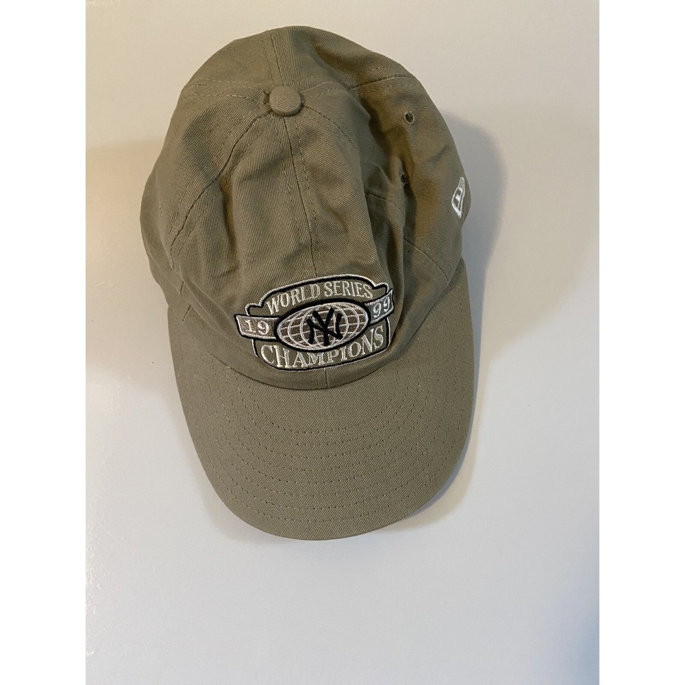 1999 New Era New‎ York Yankees World Series Champs Adjustable Strap Hat